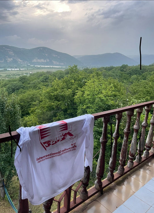 Intercontinental Culture Cafe Longsleeve weiß Backprint